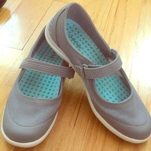 Lands end Mary Jane water shoe